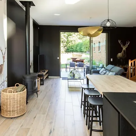 Aux Bois Dores De La Ferme De Sorval, Animaux De La Ferme, Fitness Villa *